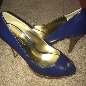 Blue patent leather heels